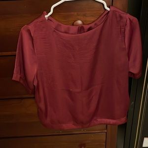 Crop Top Maroon color Size Small Forever21